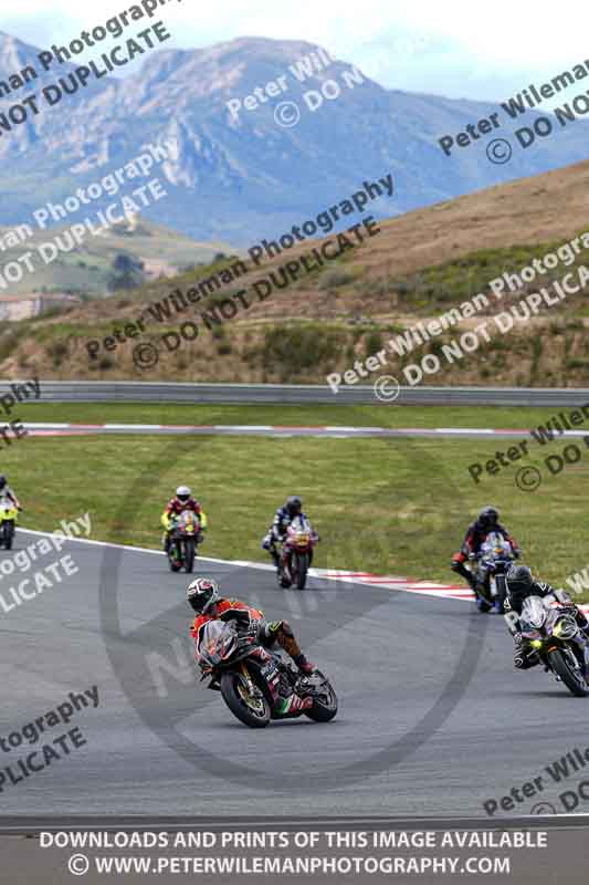 cadwell no limits trackday;cadwell park;cadwell park photographs;cadwell trackday photographs;enduro digital images;event digital images;eventdigitalimages;navarra;no limits trackdays;peter wileman photography;racing digital images;trackday digital images;trackday photos